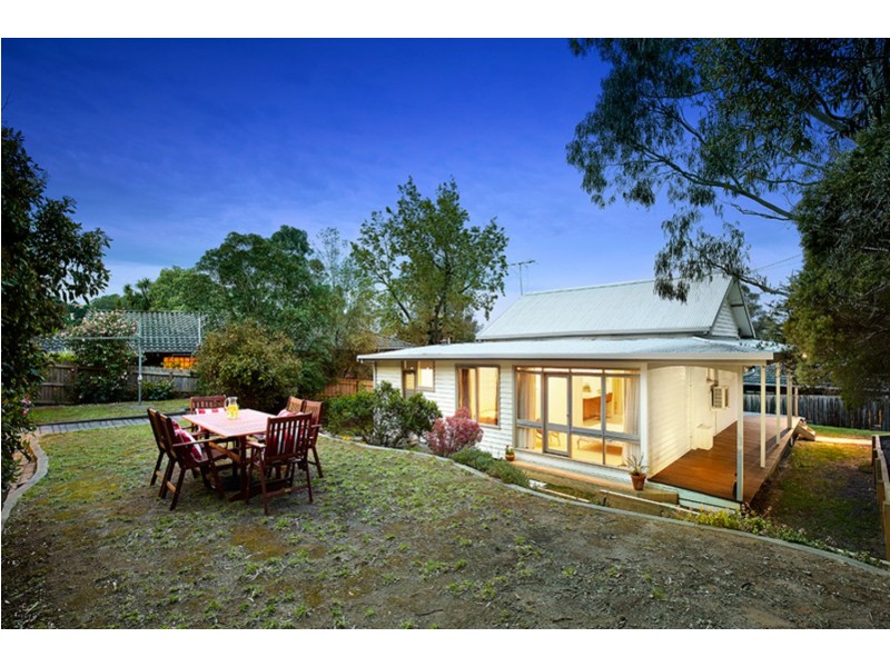 10 Mulawa Street, Croydon North VIC 3136