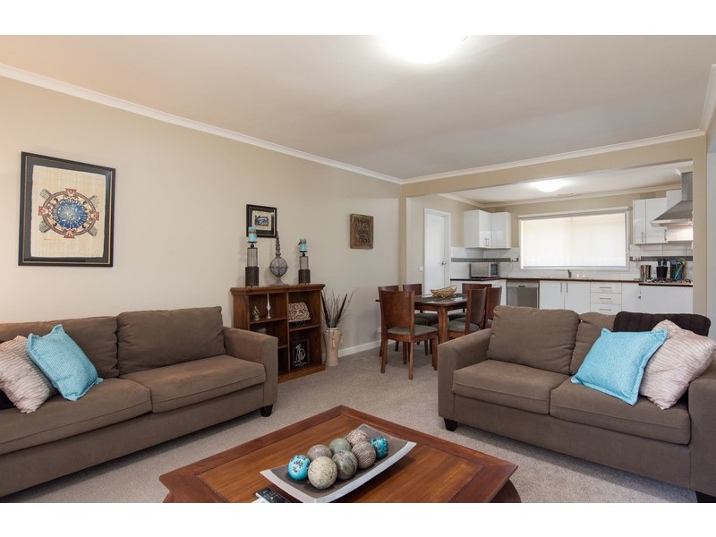 1/17 Fortuna Avenue, Croydon VIC 3136