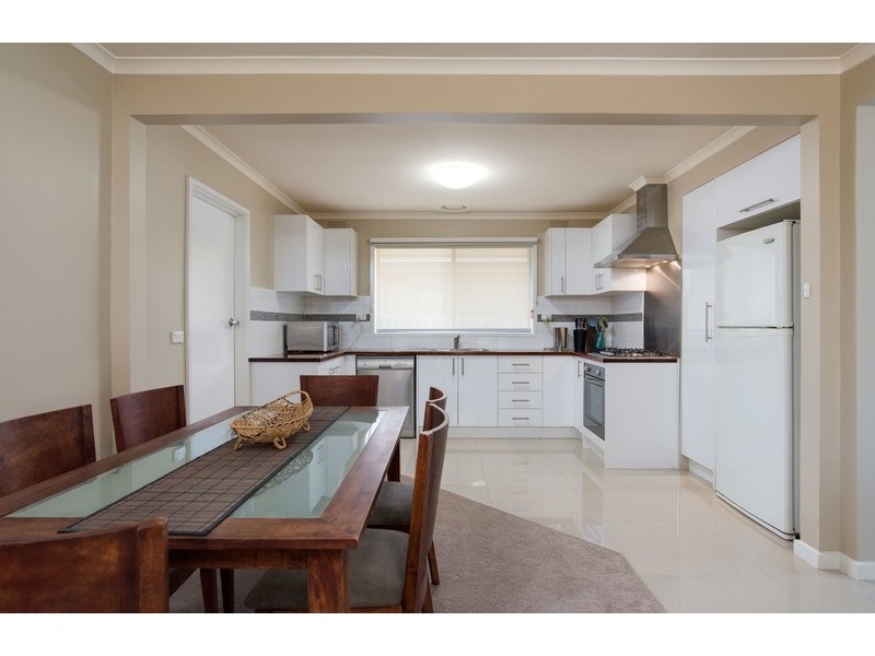 1/17 Fortuna Avenue, Croydon VIC 3136