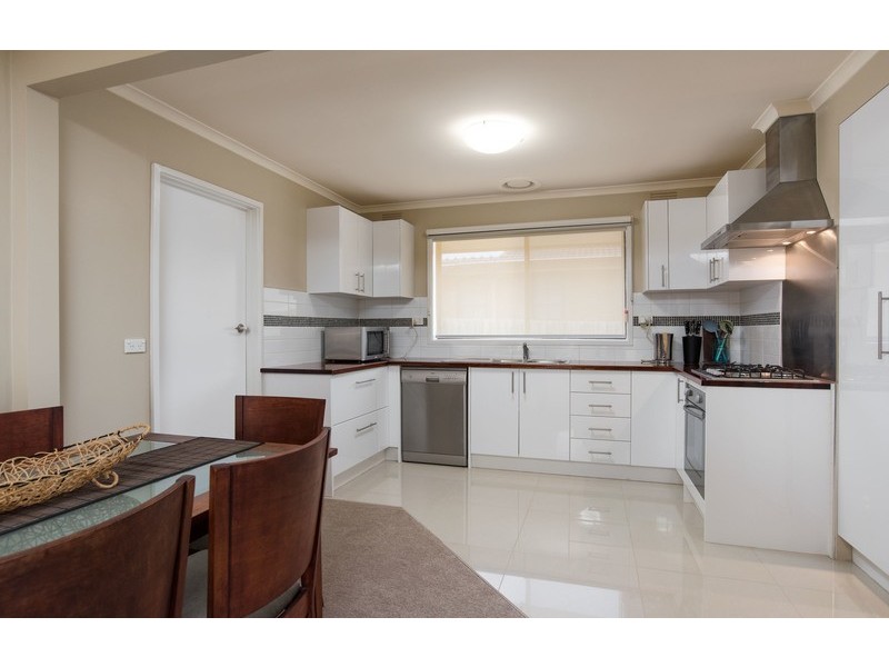 1/17 Fortuna Avenue, Croydon VIC 3136