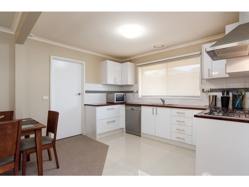 1/17 Fortuna Avenue, Croydon VIC 3136