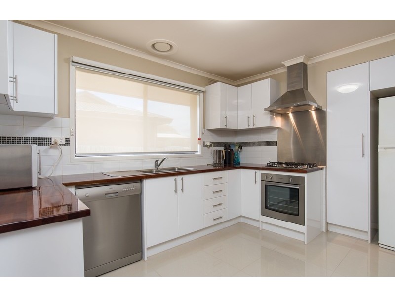 1/17 Fortuna Avenue, Croydon VIC 3136