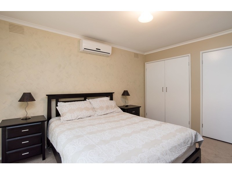 1/17 Fortuna Avenue, Croydon VIC 3136