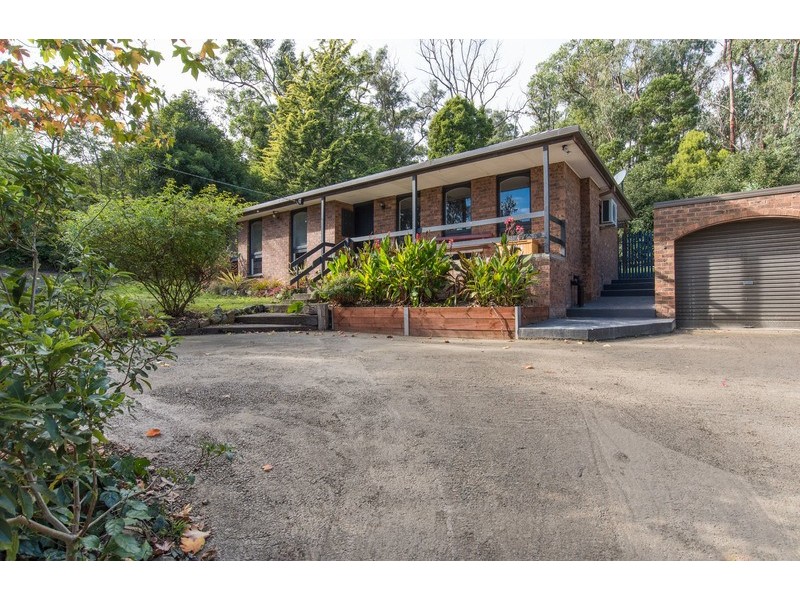 4 Murrumbung Road, Mount Evelyn VIC 3796