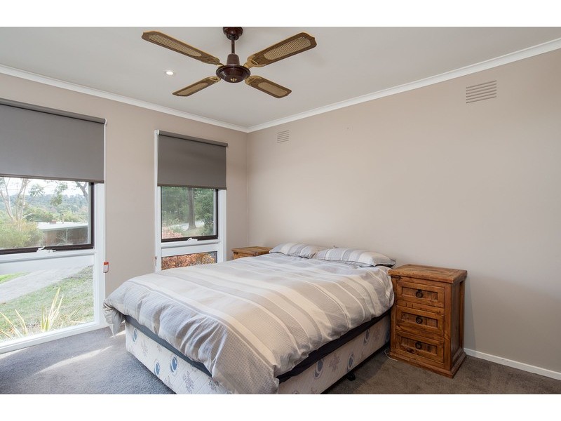 4 Murrumbung Road, Mount Evelyn VIC 3796