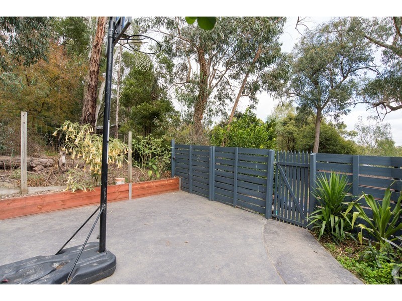 4 Murrumbung Road, Mount Evelyn VIC 3796