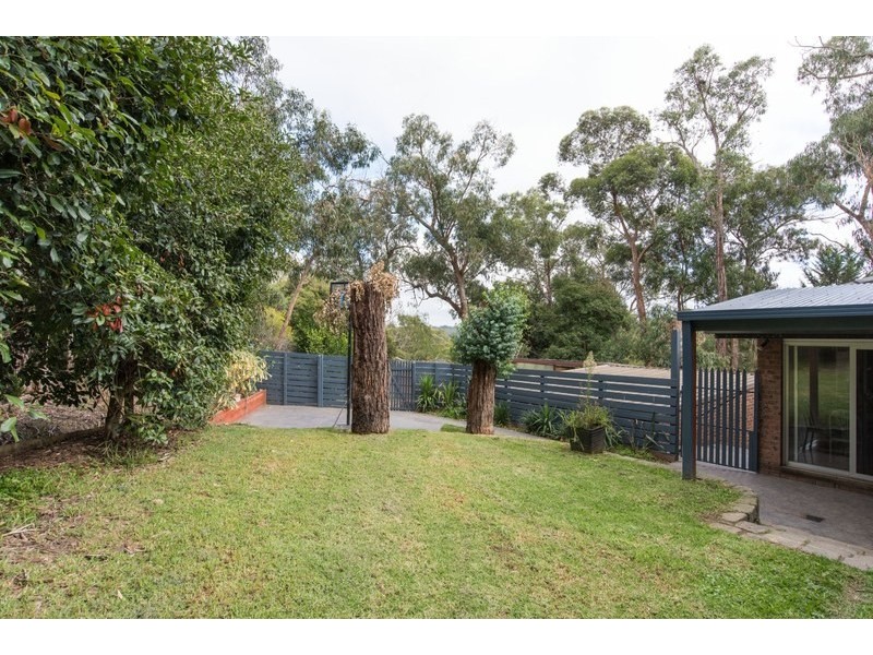 4 Murrumbung Road, Mount Evelyn VIC 3796