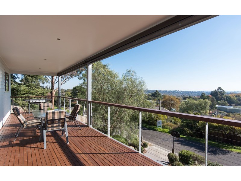 16 Alexandra Road, Lilydale VIC 3140