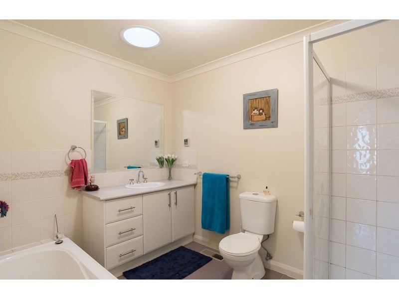 16 Alexandra Road, Lilydale VIC 3140