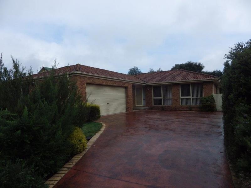 74 Watermoor Avenue, Kilsyth South VIC 3137