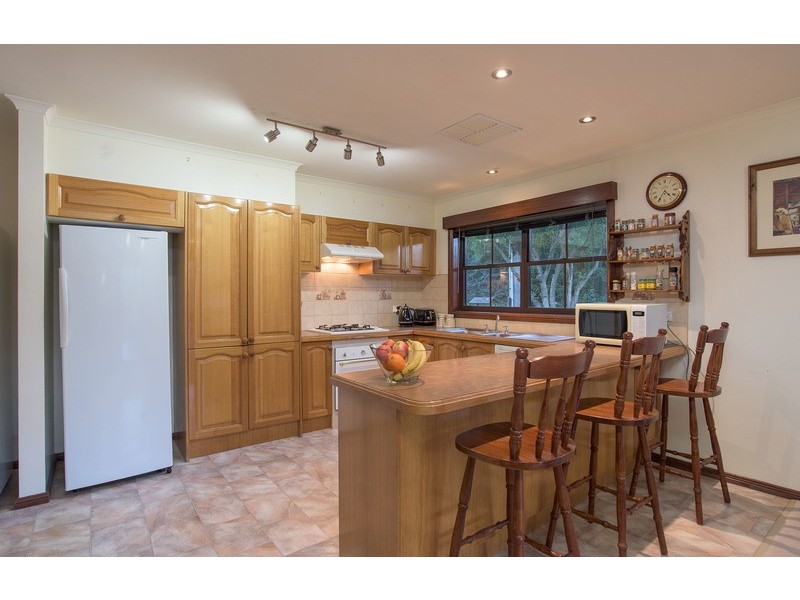 15 Edinburgh Road, Lilydale VIC 3140