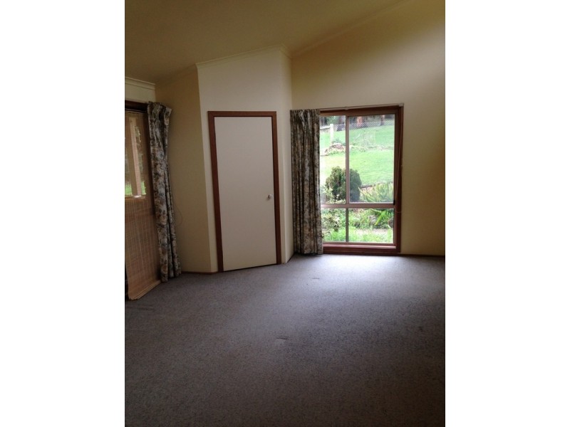 28 Hunter Road, Wandin North VIC 3139