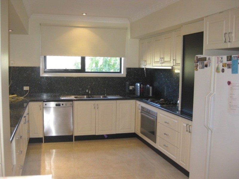 11 Clinton Lane, Chirnside Park VIC 3116