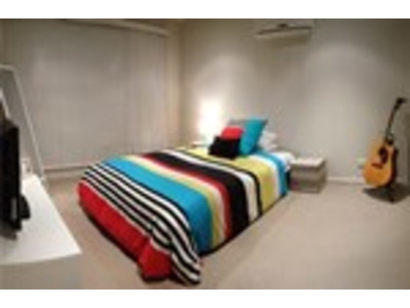 9 Curzon Place, North Melbourne VIC 3051