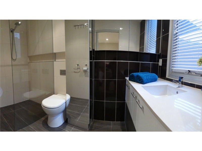 9 Curzon Place, North Melbourne VIC 3051