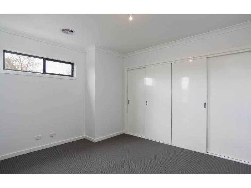 4/3 Nicholas Street, Lilydale VIC 3140
