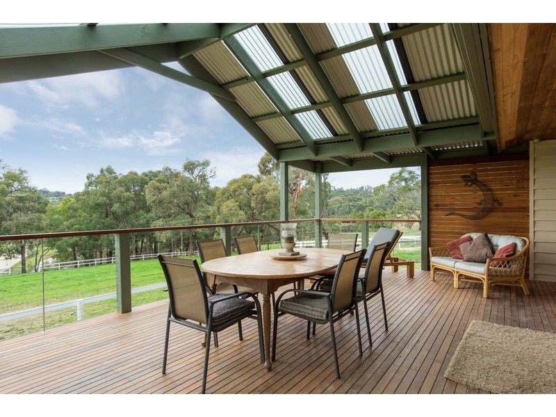 14 Coopers Road, Macclesfield VIC 3782