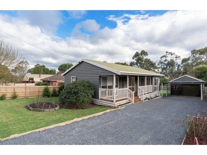 4 Henry Street, Healesville VIC 3777