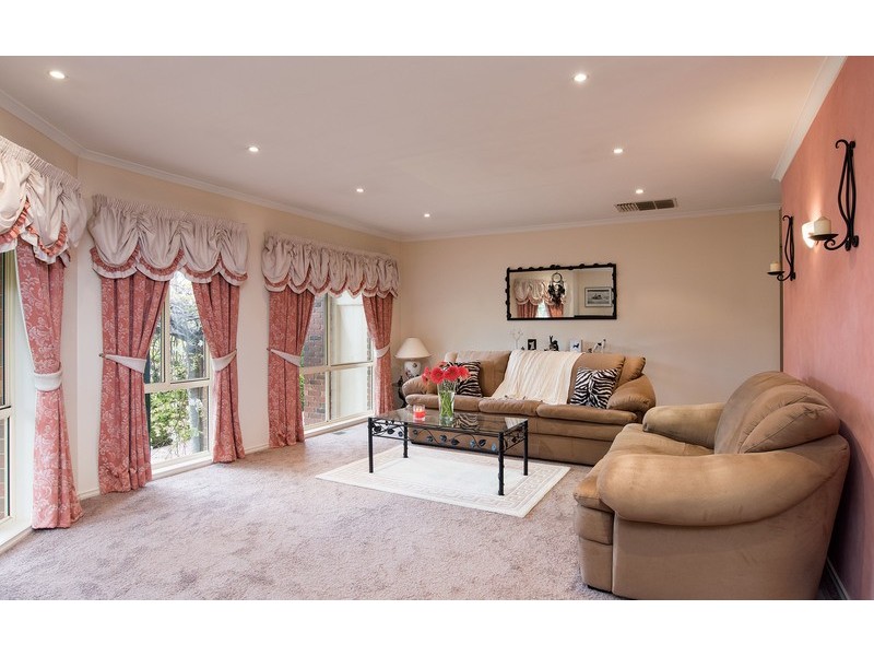 32 Bristol Crescent, Lilydale VIC 3140