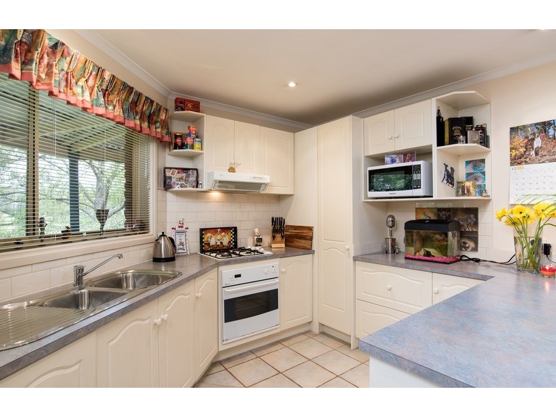 32 Bristol Crescent, Lilydale VIC 3140