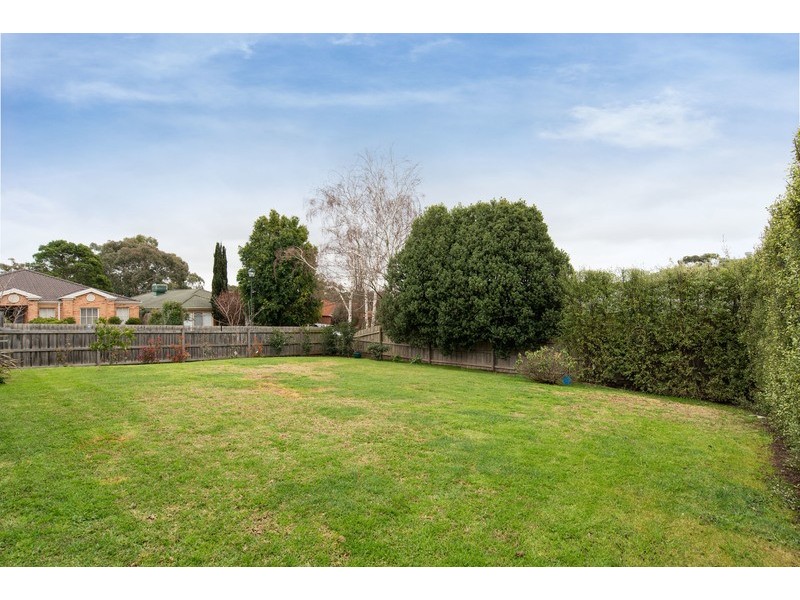 1 Tudor Drive, Mooroolbark VIC 3138