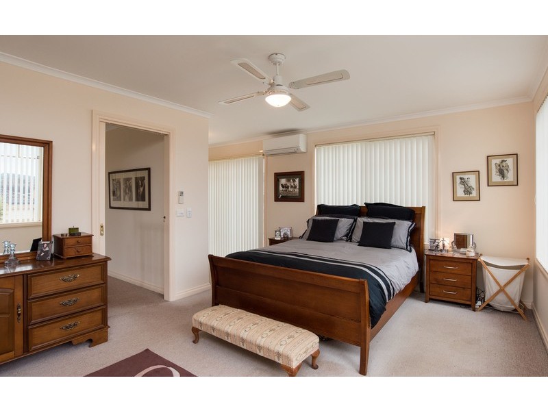 1 Tudor Drive, Mooroolbark VIC 3138