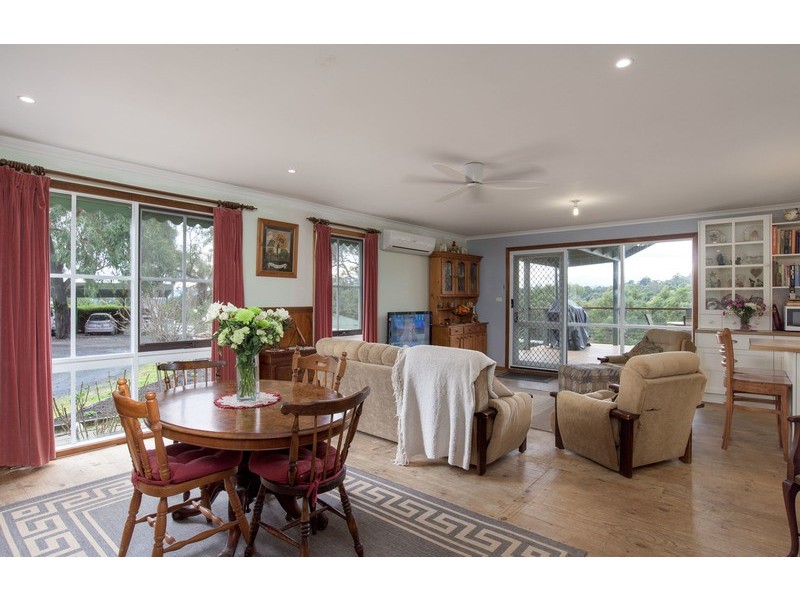 14 Coopers Road, Macclesfield VIC 3782