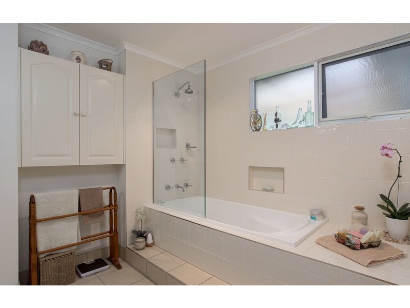 14 Coopers Road, Macclesfield VIC 3782