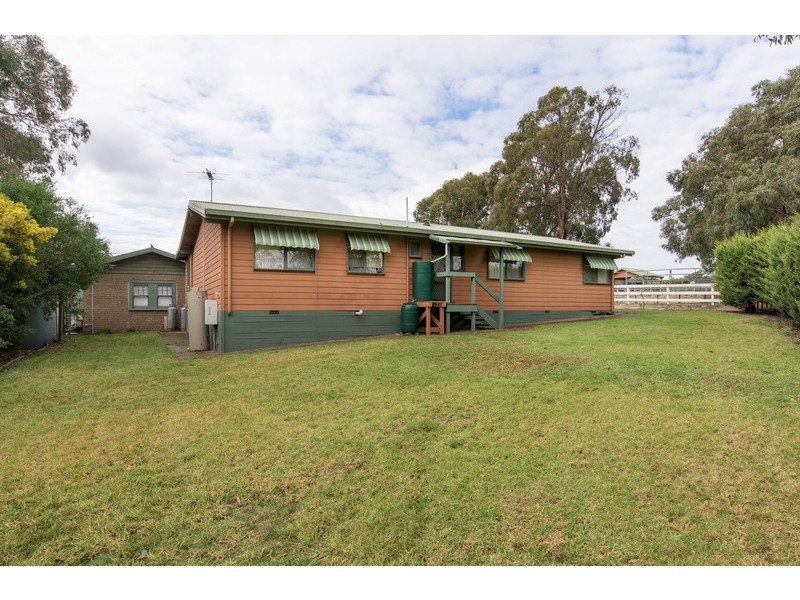 14 Coopers Road, Macclesfield VIC 3782