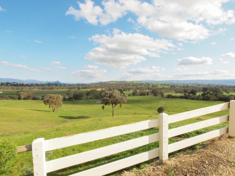 150 Gordons Street, Alexandra VIC 3714