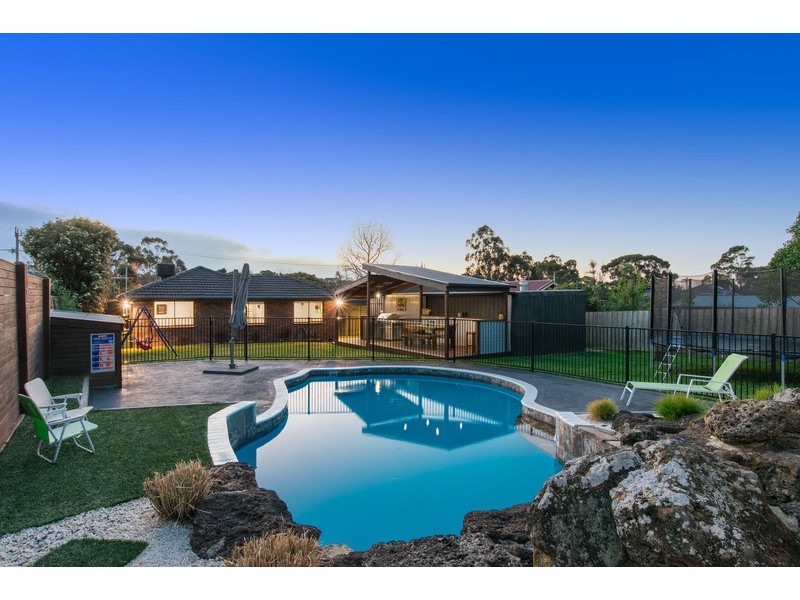 54 Kimberley Drive, Chirnside Park VIC 3116