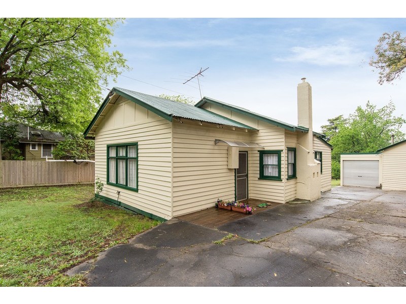 2 Grantully Road, Mount Evelyn VIC 3796