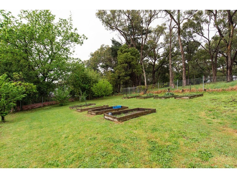 2 Grantully Road, Mount Evelyn VIC 3796