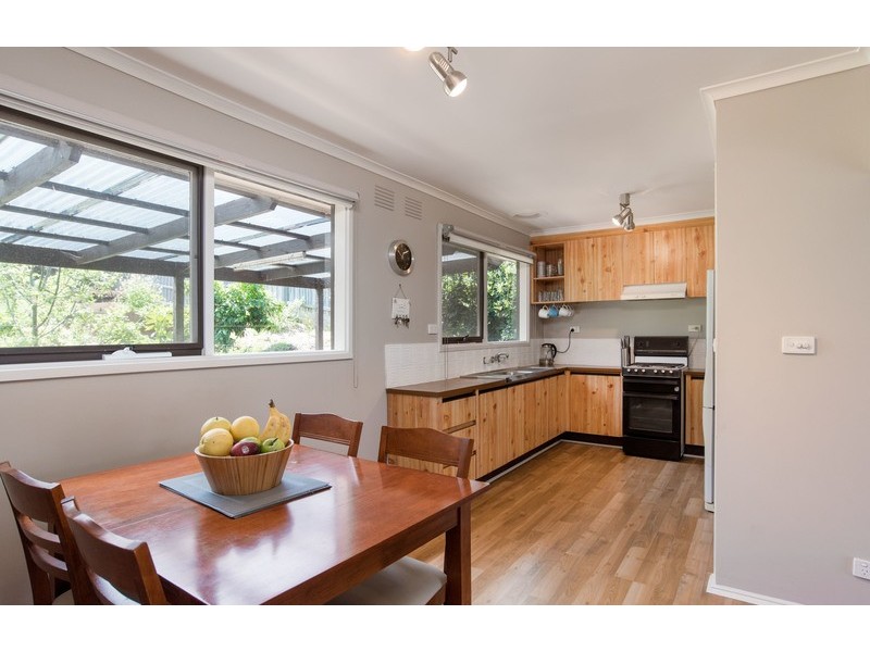 5 Eastwood Crescent, Mooroolbark VIC 3138