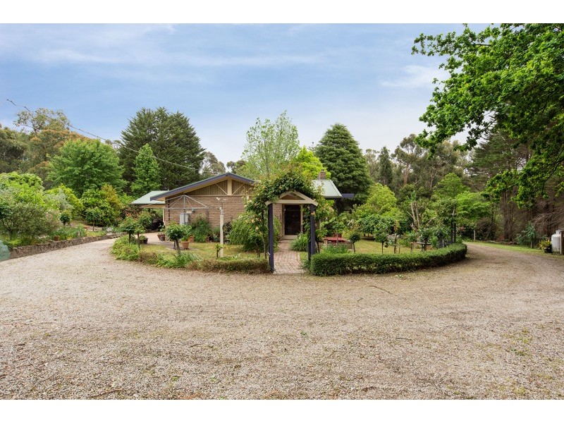 4 Mulhalls Road, Macclesfield VIC 3782