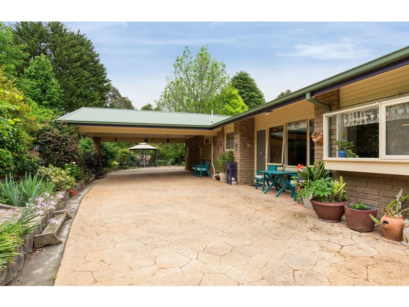 4 Mulhalls Road, Macclesfield VIC 3782