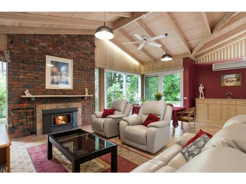 4 Mulhalls Road, Macclesfield VIC 3782