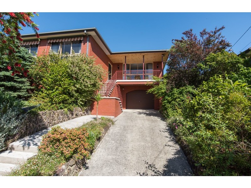 9 St Andrews Drive, Chirnside Park VIC 3116