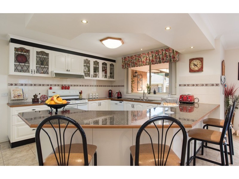 8 Parkview Terrace, Chirnside Park VIC 3116