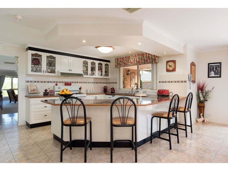 8 Parkview Terrace, Chirnside Park VIC 3116