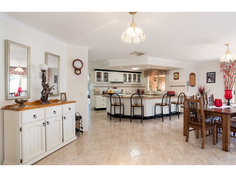 8 Parkview Terrace, Chirnside Park VIC 3116