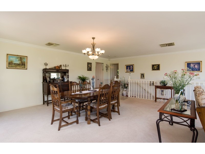 8 Parkview Terrace, Chirnside Park VIC 3116