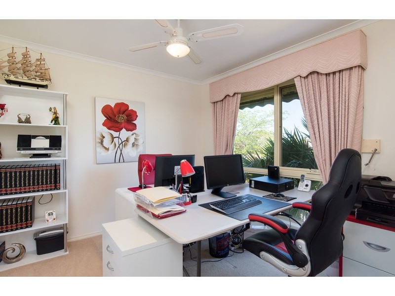 8 Parkview Terrace, Chirnside Park VIC 3116