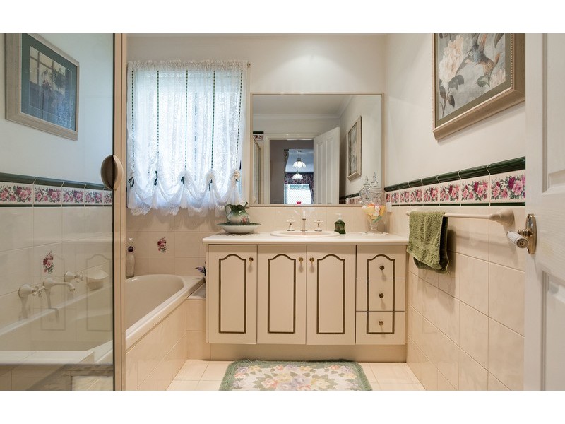 8 Parkview Terrace, Chirnside Park VIC 3116