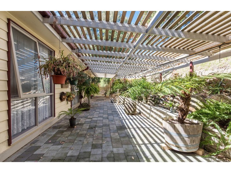 2 Keith Court, Wandin North VIC 3139