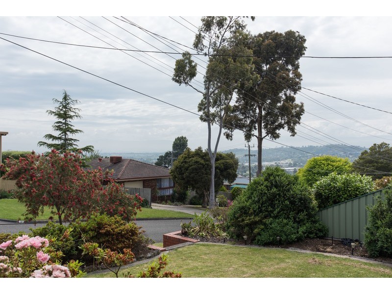 13 Campus Gate, Chirnside Park VIC 3116