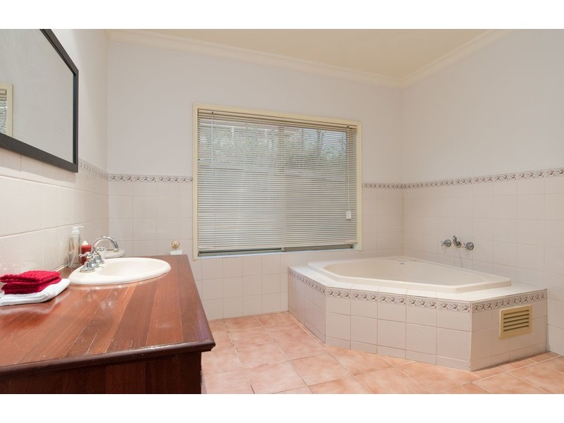 31 Paula Way, Chirnside Park VIC 3116
