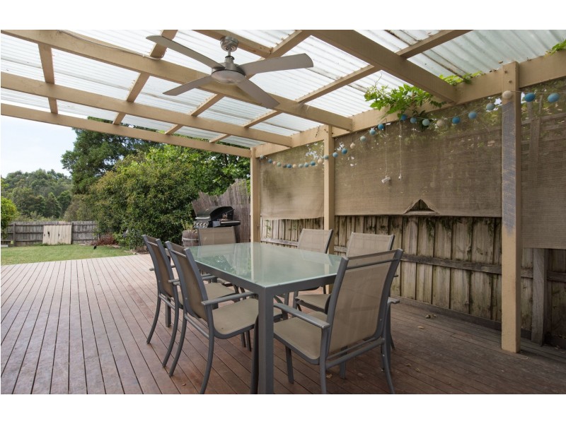 8 Lakeview Drive, Lilydale VIC 3140