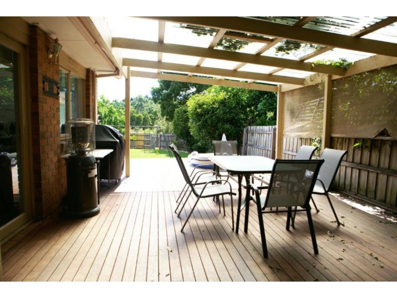 8 Lakeview Drive, Lilydale VIC 3140