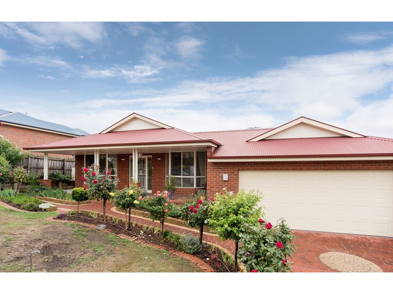 16 Shadi Rise, Yarra Glen VIC 3775